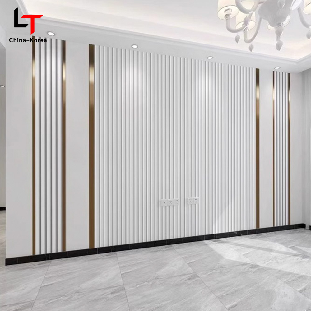 1220×2440mm 실내 벽 클래딩을 위한 환경 친화적인 PVC 목제 베니어 곡물 장식적인 벽면 방수 긁힘 방지 설치가 용이함